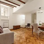 Navona Square Apartment