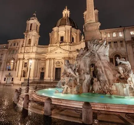 Navona Square